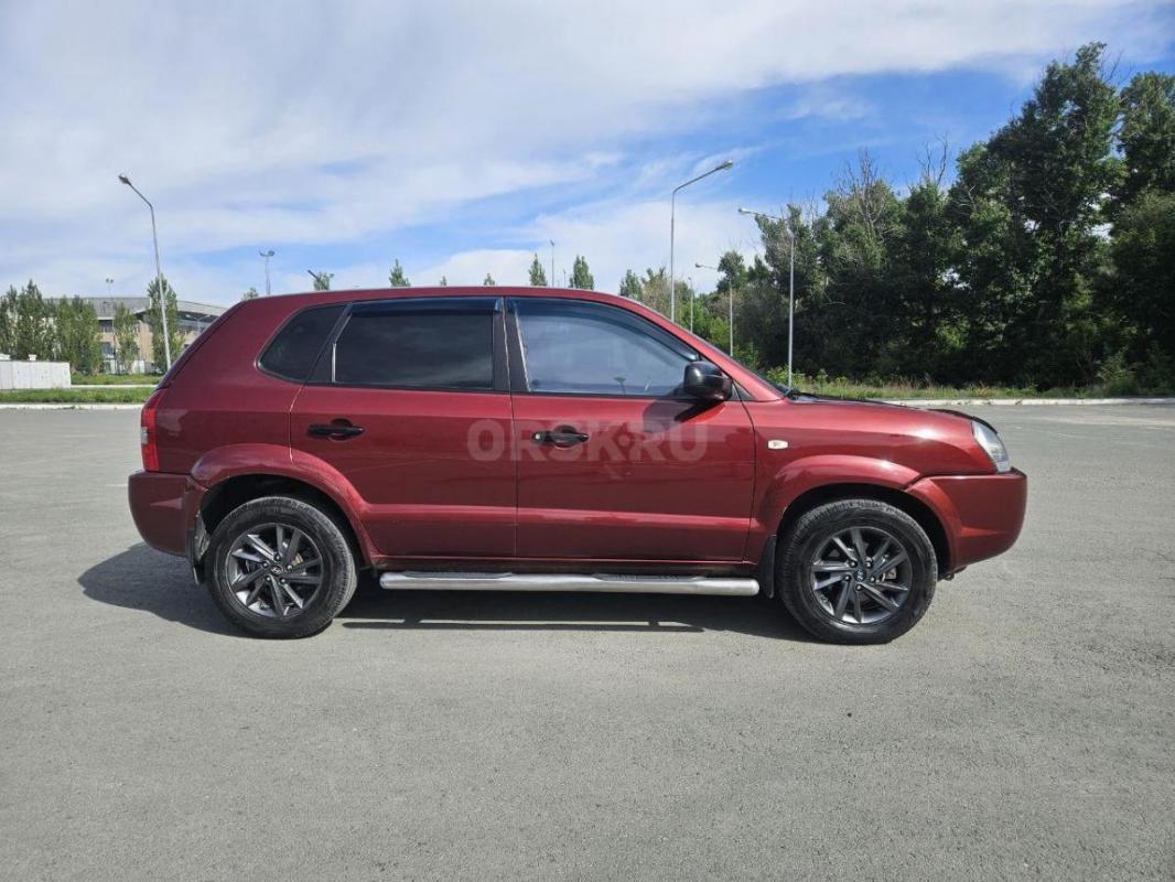 Продам Hyundai Tucson в идеальном состоянии! 
2.0 МКПП, 2008 г. - Орск
