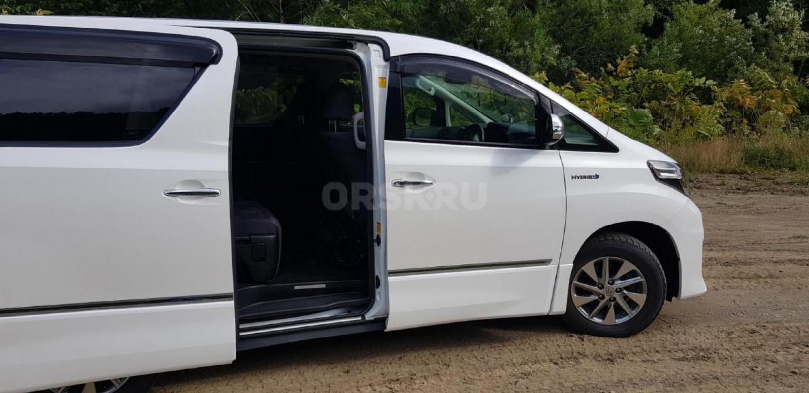TOYOTA ALPHARD HYBRID 2014г. - Орск