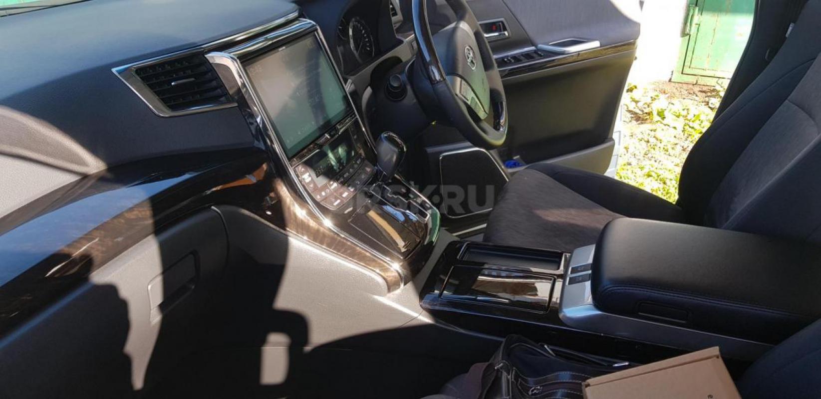 TOYOTA ALPHARD HYBRID 2014г. - Орск