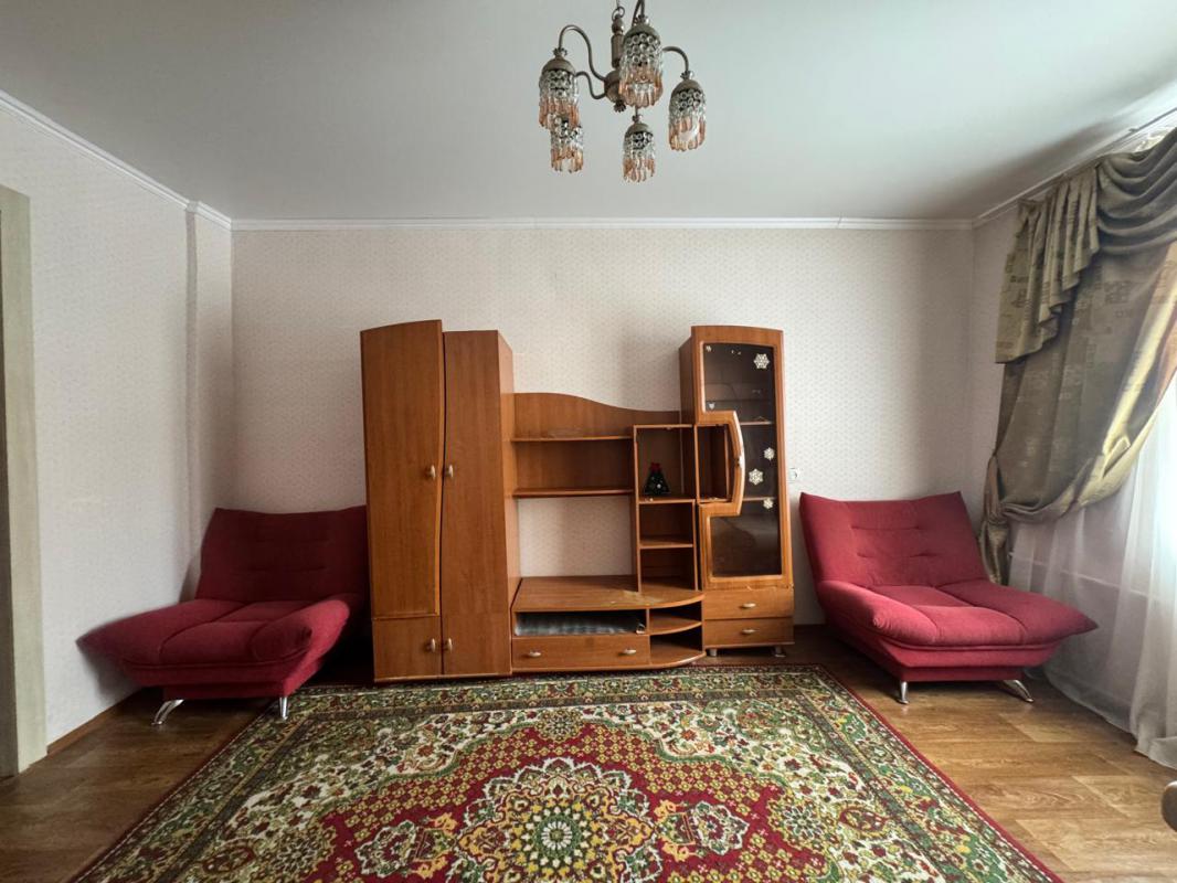 Продается 2-комнатная квартира на 1 этаже в тихом районе с развитой инфраструктурой! - Новотроицк