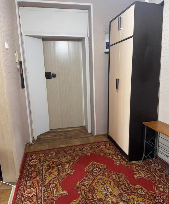 Продается 2-комнатная квартира на 1 этаже в тихом районе с развитой инфраструктурой! - Новотроицк