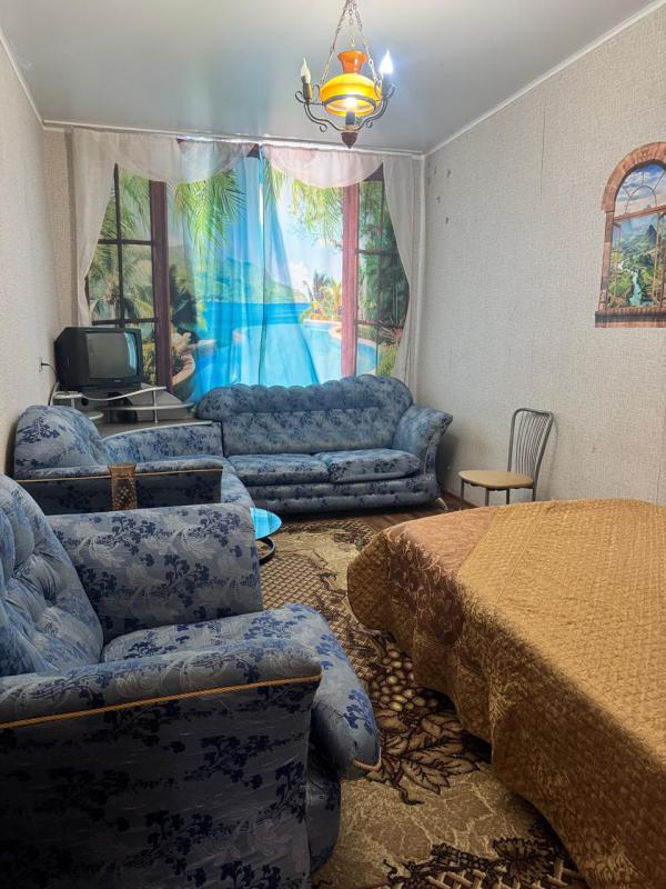 Продается 2-комнатная квартира на 1 этаже в тихом районе с развитой инфраструктурой! - Новотроицк