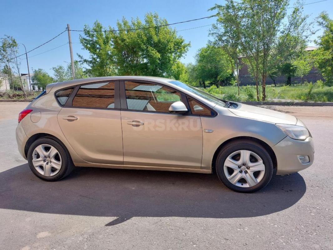 Срочно Продам OPEL ASTRA, Эксплуатация с 2012г. - Орск