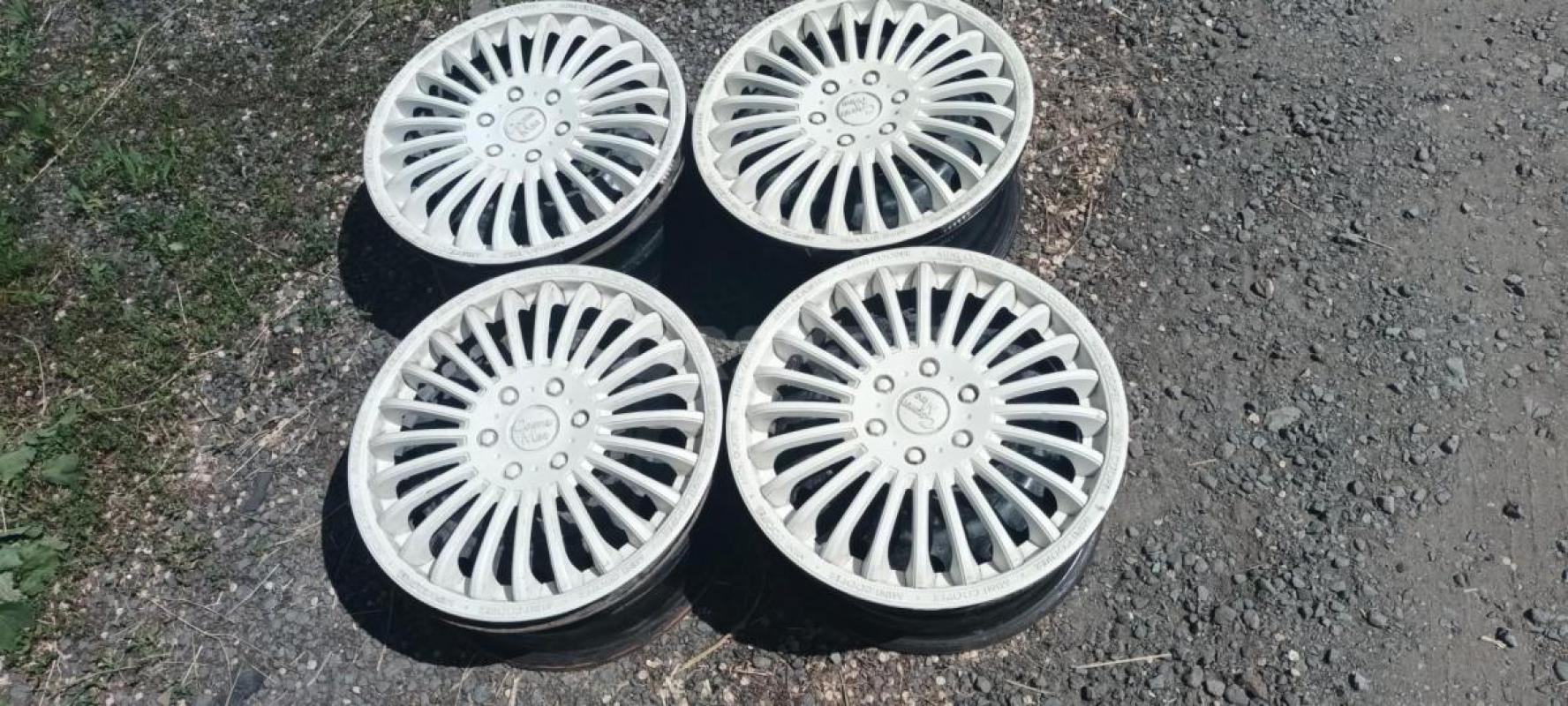 Продам штампы с колпаками R 15 4×100 60.1  Не гнуты, не катаны, не крашеные. - Гай