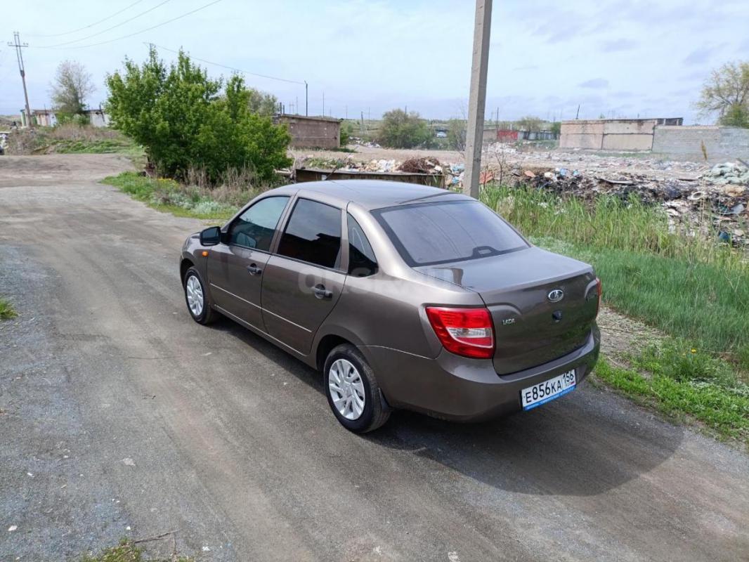 Продам Ладу Гранту 2015 года в отличном для своих лет состоянии. - Орск
