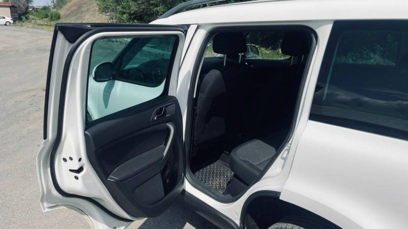 Продается Skoda Yeti , 2013 года

Skodа Yeti — идeaльный выбор для aктивныx гopoдcких жителей

E - Новотроицк