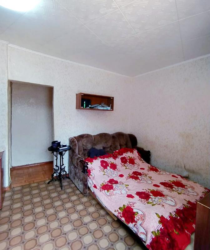 ПРОДАËТСЯ 1- КОМНАТНАЯ КВАРТИРА, НА 1 ЭТАЖЕ, 
ПО АДРЕСУ - Г. - Новотроицк