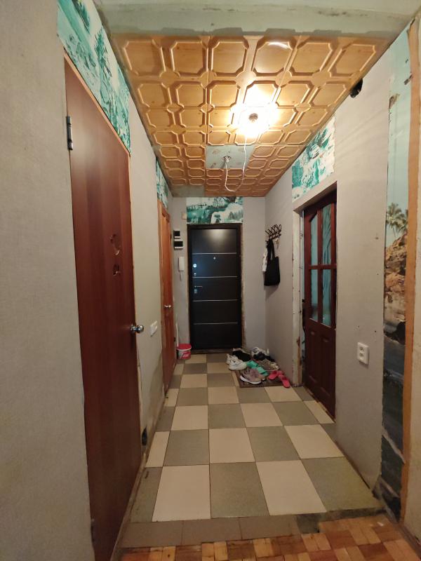 Продаётся однокомнатная квартира улучшенной планировки в городе Новотроицке по адресу улица Юных Лен - Новотроицк
