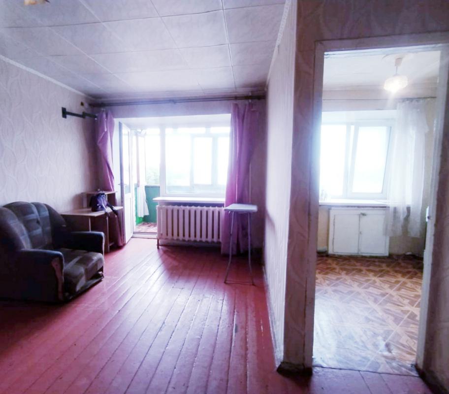 ПРОДАЁТСЯ 1 КОМНАТНАЯ КВАРТИРА, НА 4 ЭТАЖЕ 5-ТИ ЭТАЖНОГО КИРПИЧНОГО ДОМА,
ПО АДРЕСУ Г НОВОТРОИЦК УЛ - Новотроицк