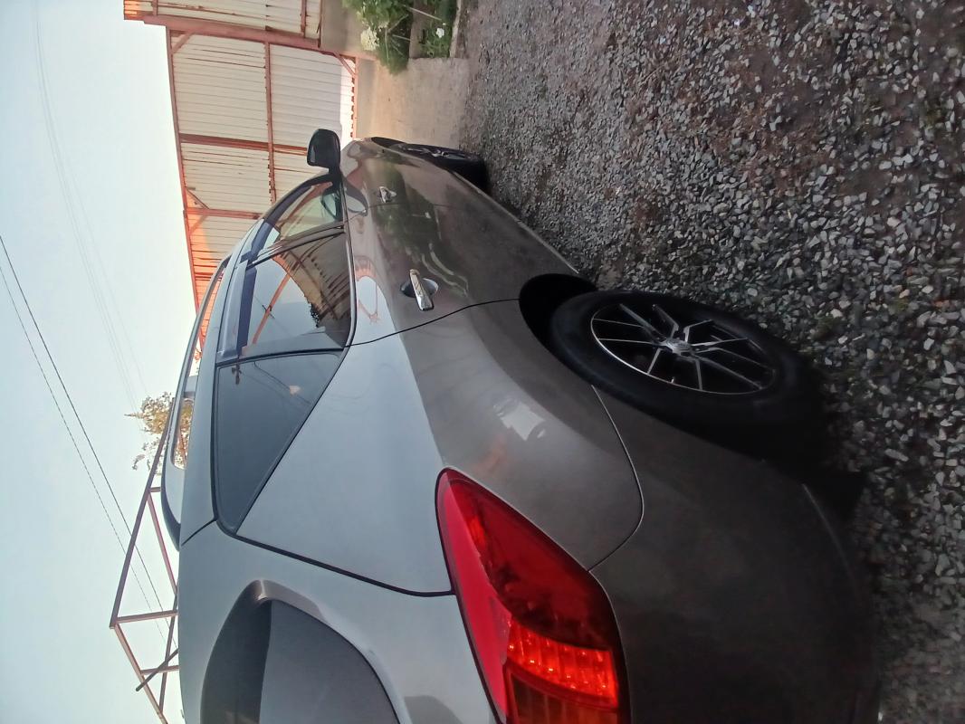 Продам хороший автомобиль для своих лет. - Орск