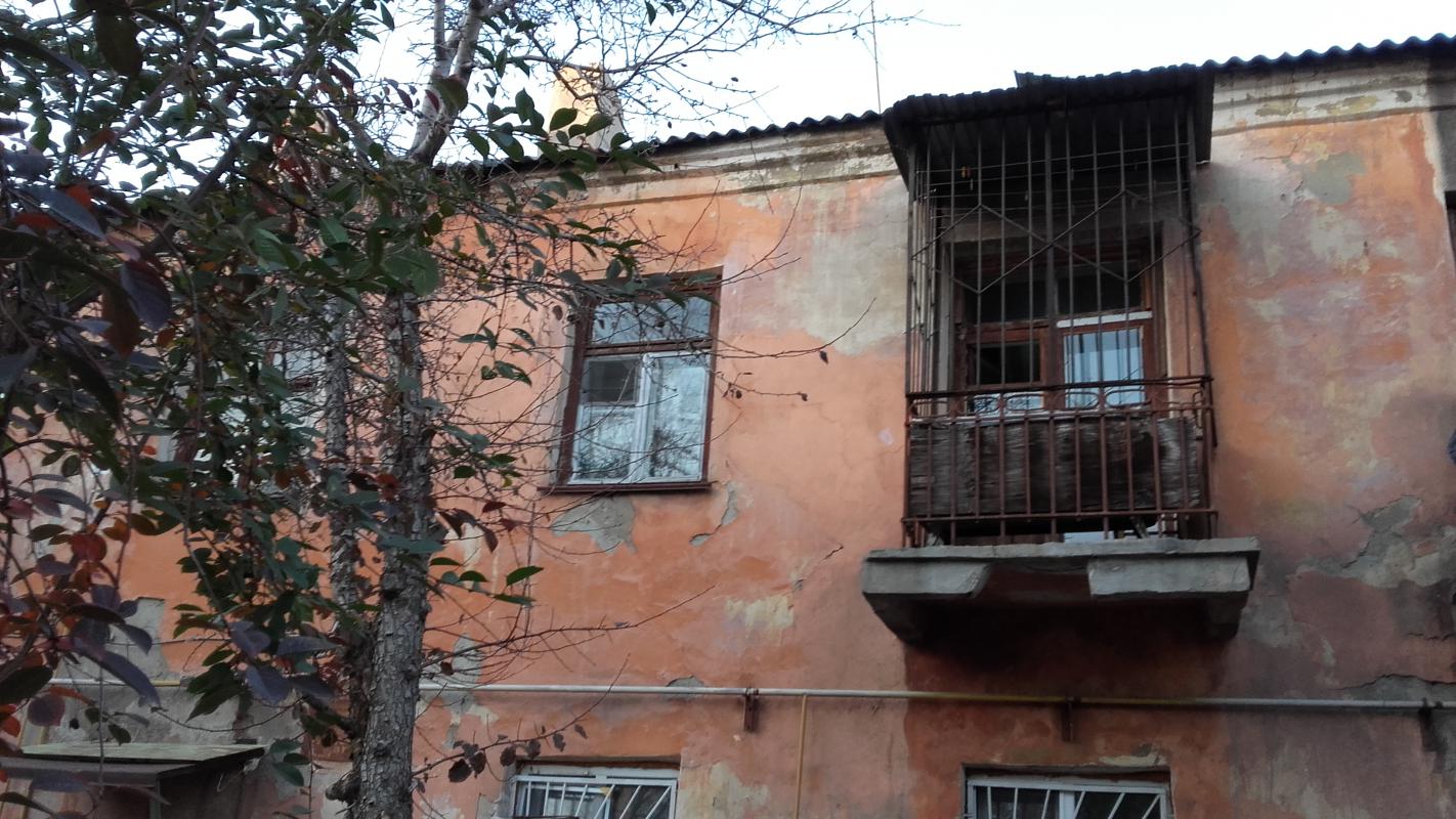 Сдам комнату в 3-х комнатной квартире (комната на хозяев, в соседних комнатах проживают жильцы) на д - Новотроицк