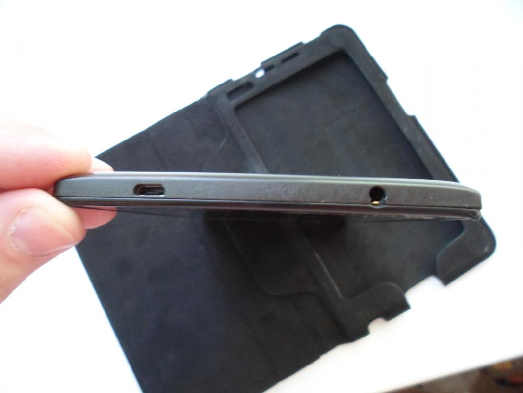 Планшет Lenovo TAB 2 A7-30DC c разбитым экраном. - Новотроицк