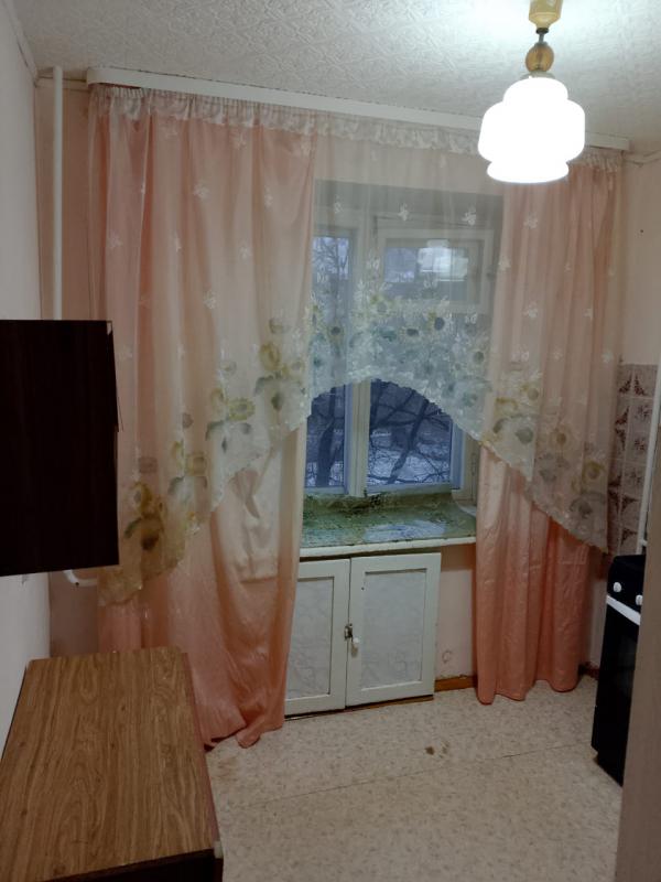 Продам 2-х комнатную квартиру, рядом школа 15 и остановка Новотроицк. - Новотроицк