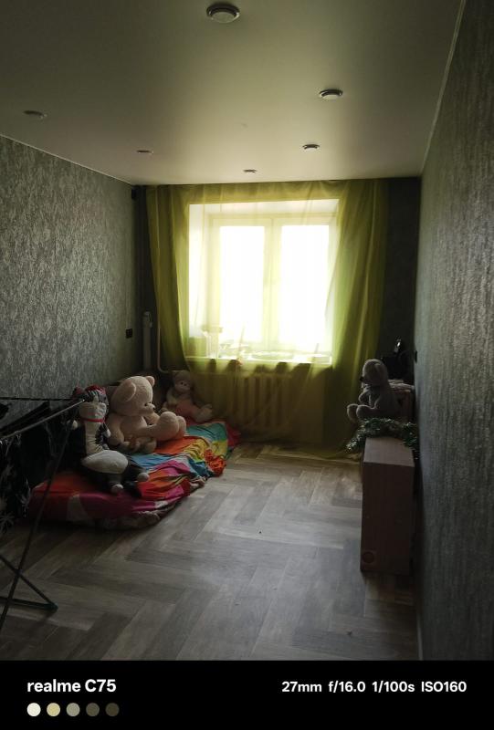 Продам 2 к квартиру, ходы раздельные, большой коридор,кухня 8,5 кв. - Новотроицк