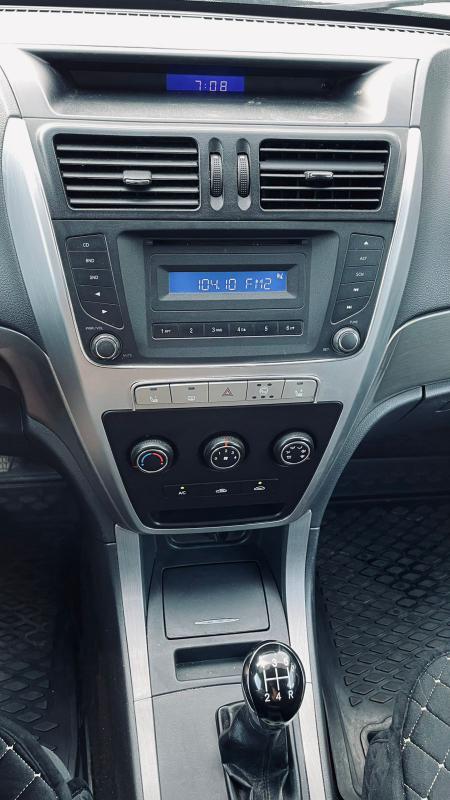 Прoдаётся Geely Emgrand X7, 2014 года

Комплектация: Кондиционер

Штатная аудиосистема CD/MP3/AUX/US - Новотроицк