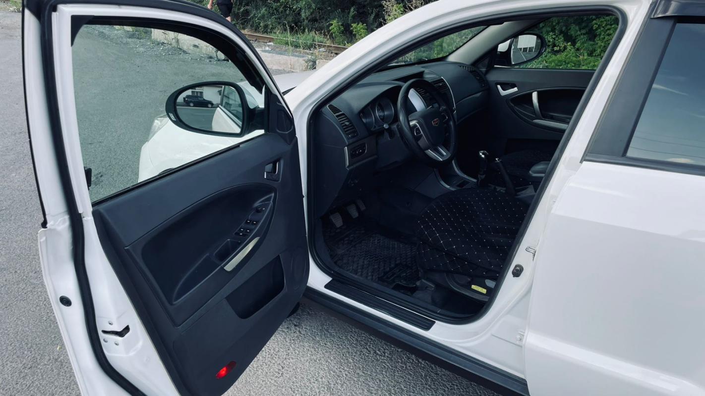 Прoдаётся Geely Emgrand X7, 2014 года

Комплектация: Кондиционер

Штатная аудиосистема CD/MP3/AUX/US - Новотроицк