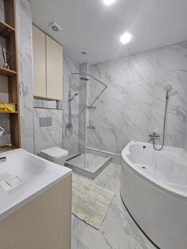 ПРОДАЕТСЯ СУПЕР КВАРТИРА В НОВОТРОИЦКЕ
Готовая КВАРТИРА "под ключ"! - Новотроицк