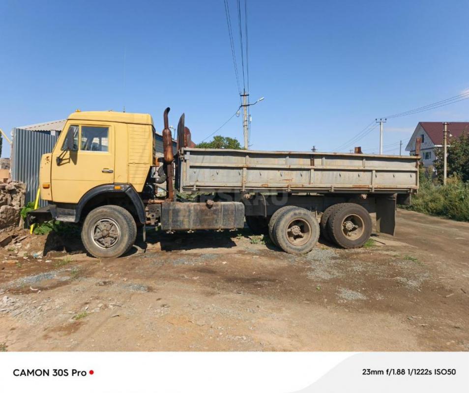 Продам КАМАЗ самосвал, тахограф новый, доки в порядке, разгрузка на две стороны, давление норм, двс - Орск