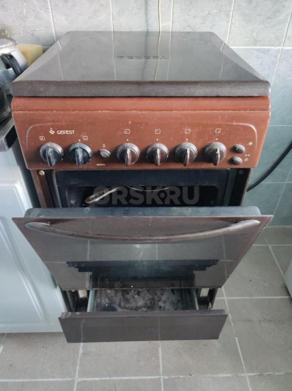 продам газовую плиту - Орск