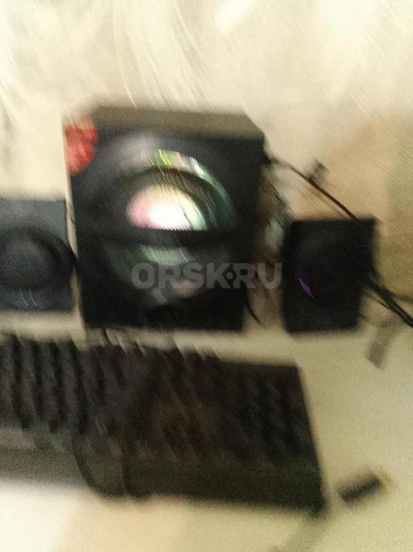 Продам Ауди систему, наушники игровые, клавиатура игровая - Орск