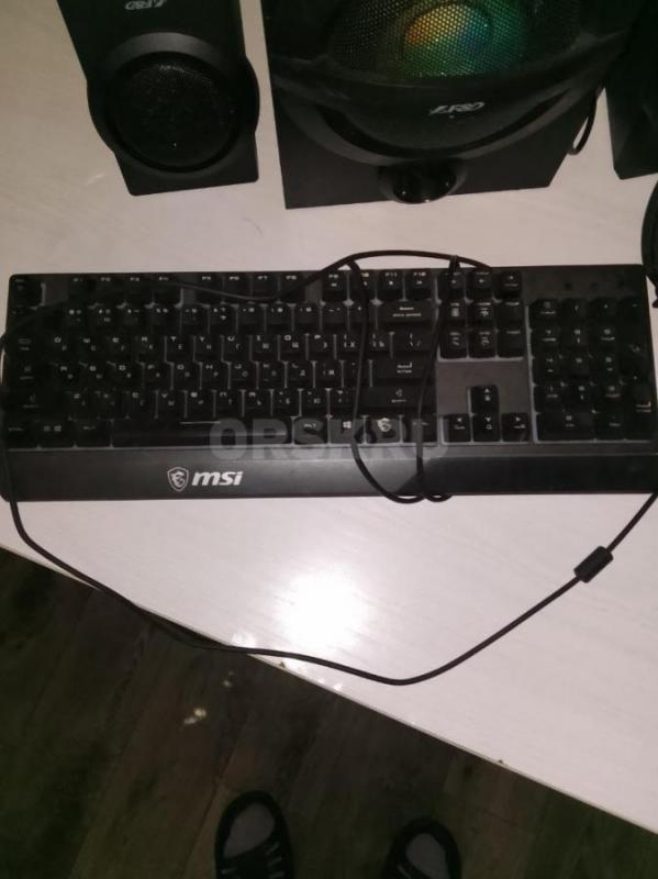 Продам Ауди систему, наушники игровые, клавиатура игровая - Орск