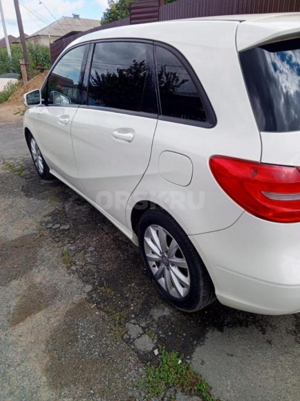Продам Mercedes-Benz B 180, 1.6 AMT,  7G-DCT (122 л.с.), г. - Орск