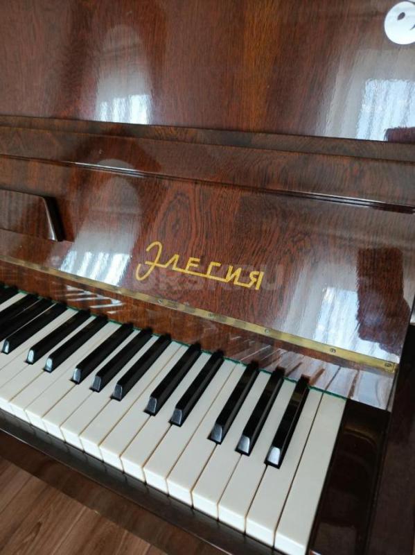 Продается фортепиано Элегия, в отличном состоянии, 1980 гв, за все время пользовались два человека. - Орск