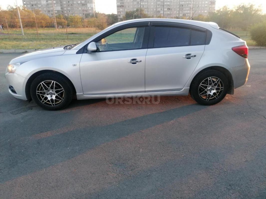 Продам Chevrolet Cruze в отличном состоянии полностью обслужен. - Орск