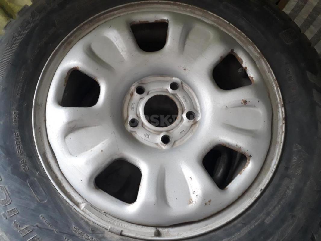 Зимние колеса в сборе Bf Goodrich  215/65 R16 в хорошем состоянии, на оригинальных дисках от Renault - Орск