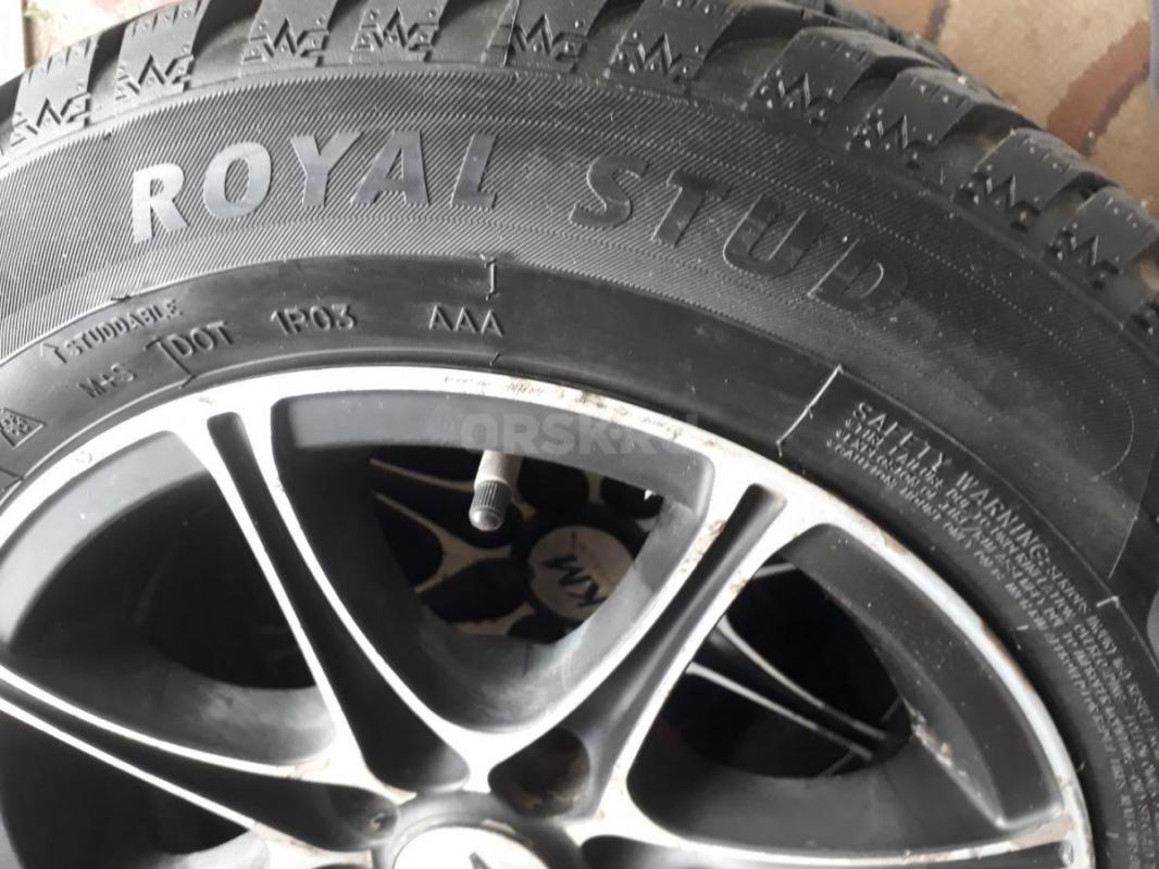Комплект зимних колес в сборе  Royal Black Stud  175/65 R14 на литых дисках от ВАЗ, резина эксплуата - Орск