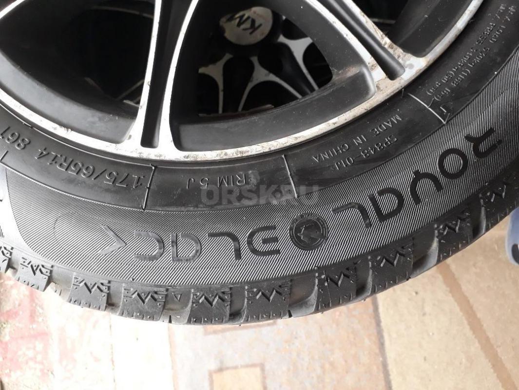 Комплект зимних колес в сборе  Royal Black Stud  175/65 R14 на литых дисках от ВАЗ, резина эксплуата - Орск