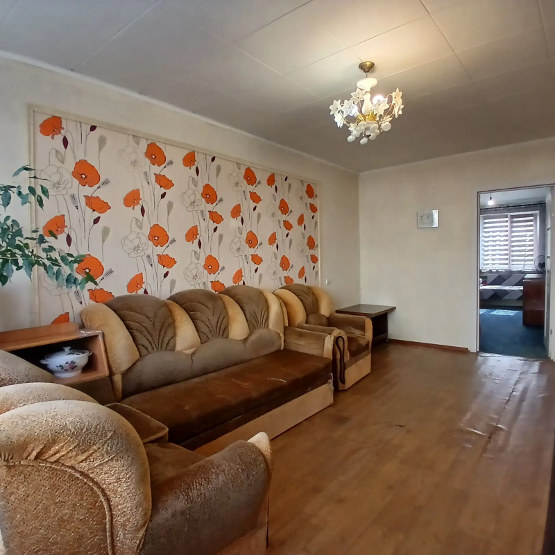 Продается 2-комнатная квартира  по адресу: г. - Новотроицк