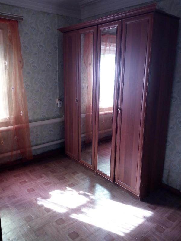 Продам дом на Юрге. рядом магазины, остановка все в шаговой доступности. - Новотроицк