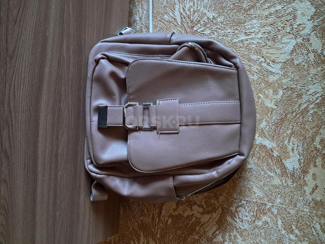 Продам мутоновую шубу б/у р 44 цена 5000р, рюкзак новый 1000р, сапоги натуральные  новые 35 р  1000р - Орск