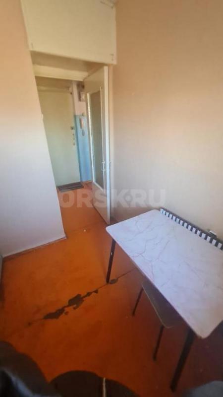 Сдам ТОЛЬКО на длительный срок  1-комнатную квартиру по адресу: ул. - Орск