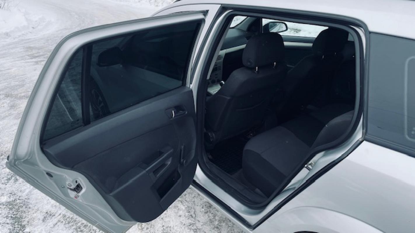 Продается Opel Astra, 2008 года

__АВТОМАТОМАТИЧЕСКАЯ__

ДВС 1,6/ 115л.с.,

ГУР,

ABS,

кл - Новотроицк