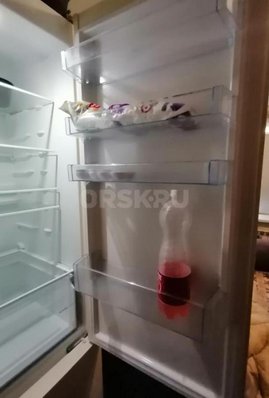 Срочно продам холодильник Bosch, в отличном состоянии, все работает на отлично, ноу Фрост, разморозк - Орск