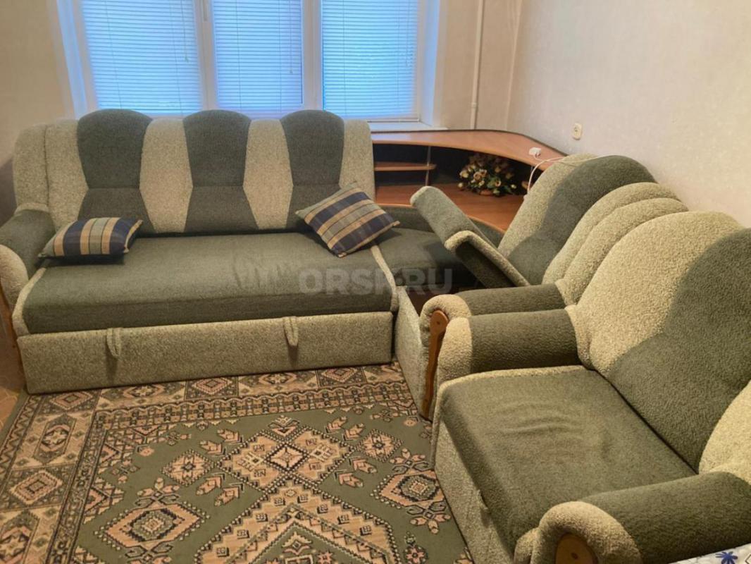 Срочно продам угловой диван в отличном состоянии с раздвижным креслом. - Орск