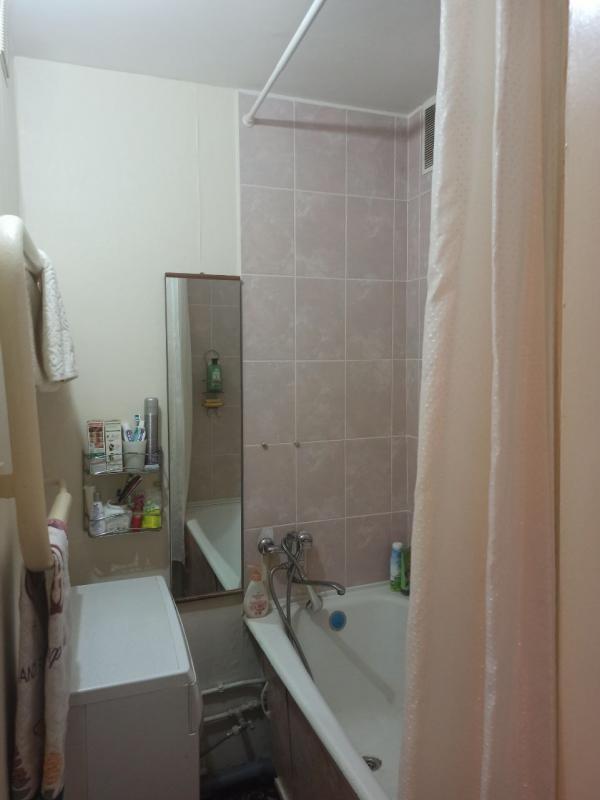 Продаётся отличная трёхкомнатная квартира с раздельными ходами все комнаты, с развитой инфраструктур - Новотроицк