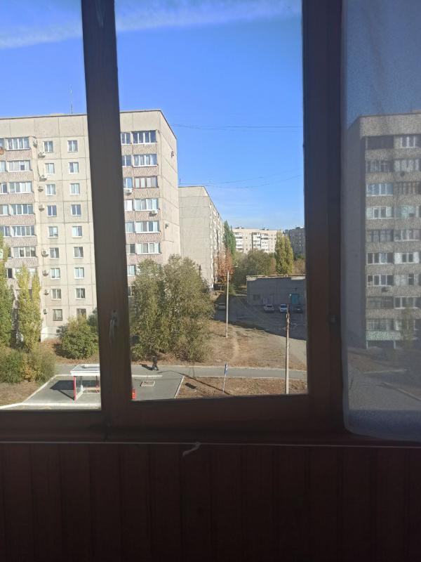 Продаётся отличная трёхкомнатная квартира с раздельными ходами все комнаты, с развитой инфраструктур - Новотроицк