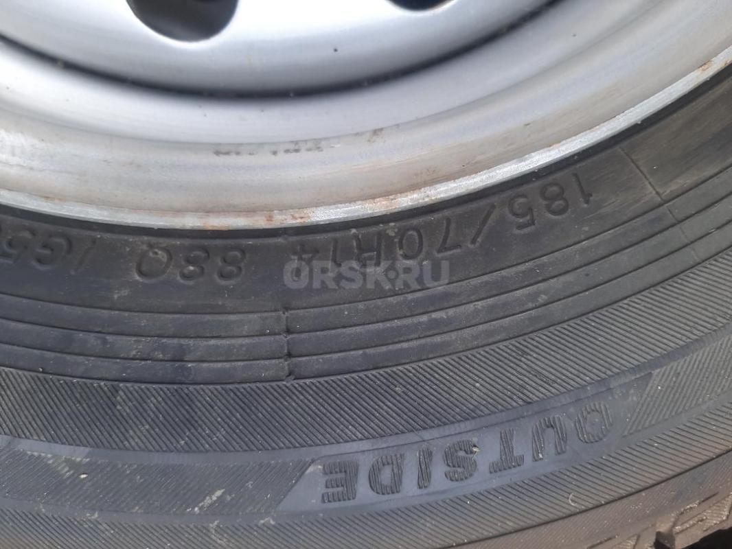 Зимние шины липучкас дисками 185/70 R14 88Q разболтовка 4×100 YOKOHAMA б/у 1 сезон, отбалансированны - Орск