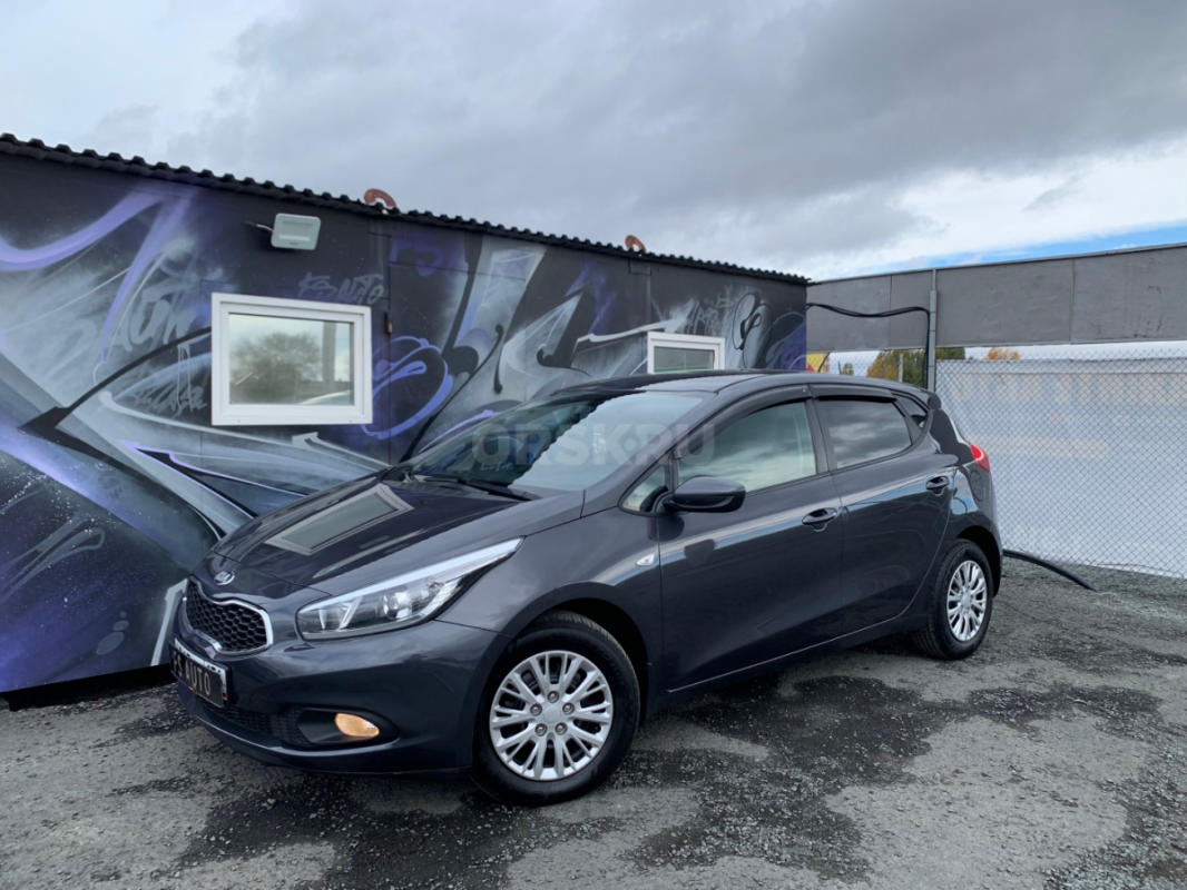 В продаже KIA CEED 2013 год в идеальном техническом и внешнем состоянии. - Орск