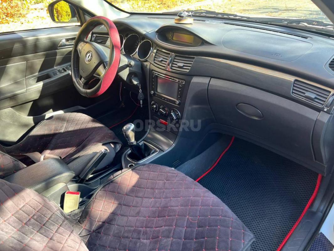Продам отличный комфортный автомобиль. - Орск