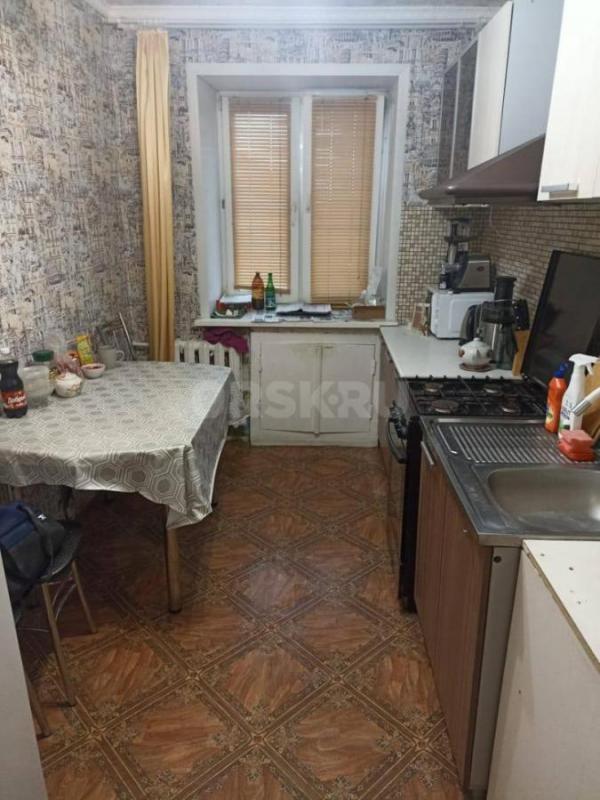 Продаю трехкомнатную квартиру улучшеной планировки, 64 м2
С косметическим ремонтом. - Орск