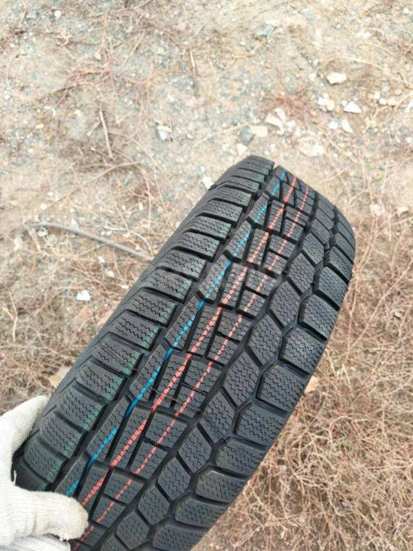 Комплект резины новый 24 года выпуска не ставились на авто - Орск