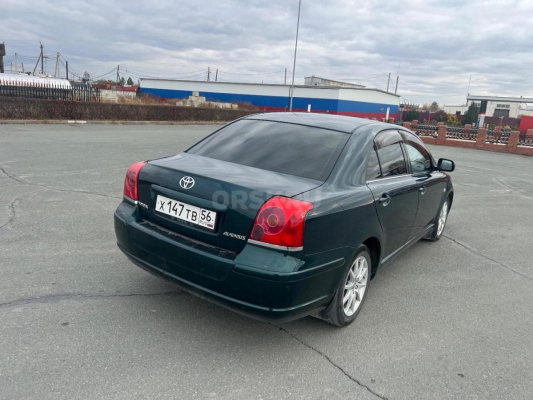 Продам Toyota AVENSIS 2004гв в отличном состоянии, 5 хозяев, сигнализация с автозапуск, резина зимня - Новоорск