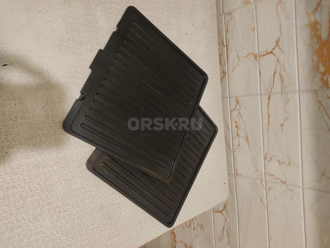 Продам электрогриль Vitek VT-2637

Коробки нет, но всё остальное в комплекте есть, сменные панели - Орск