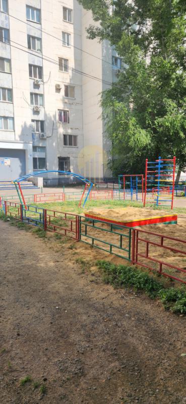 В комнате остается кухонный гарнитур, установлена раковина ( горячая и холодная вода) и вывод под ст - Оренбург