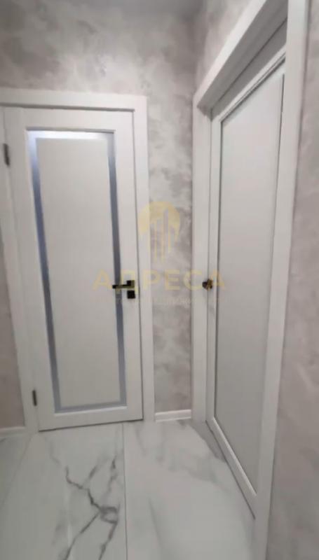 В продаже евро 3-ка, кухня-гостиная 17 кв м, 2 спальни,  отдельно сан узел, отдельно гардеробная, из - Оренбург
