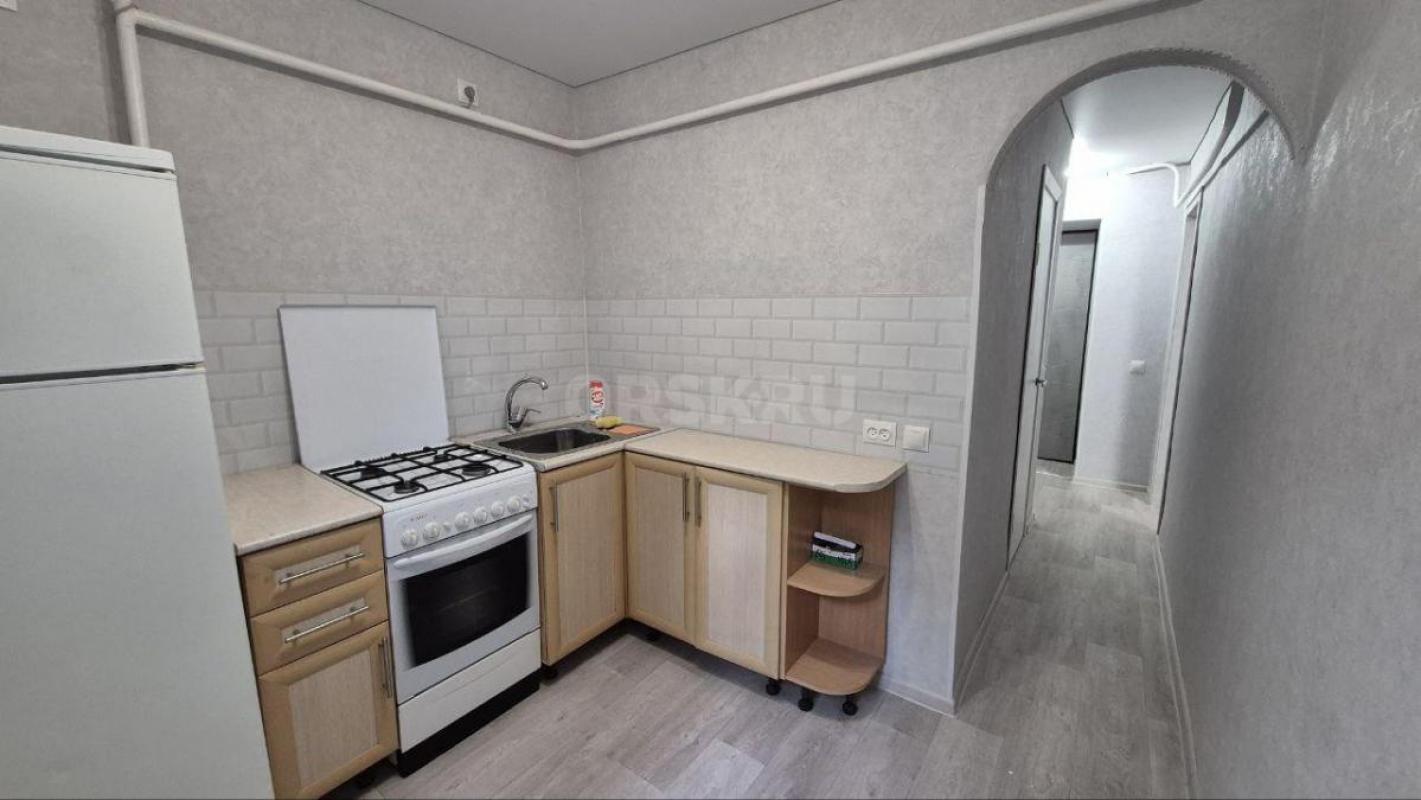 Продам однокомнатную квартиру, все вопросы по телефону. - Новотроицк